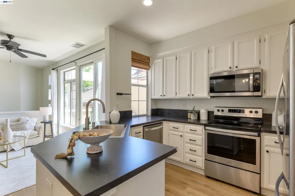7633 Tuscany Drive Dublin CA 94568