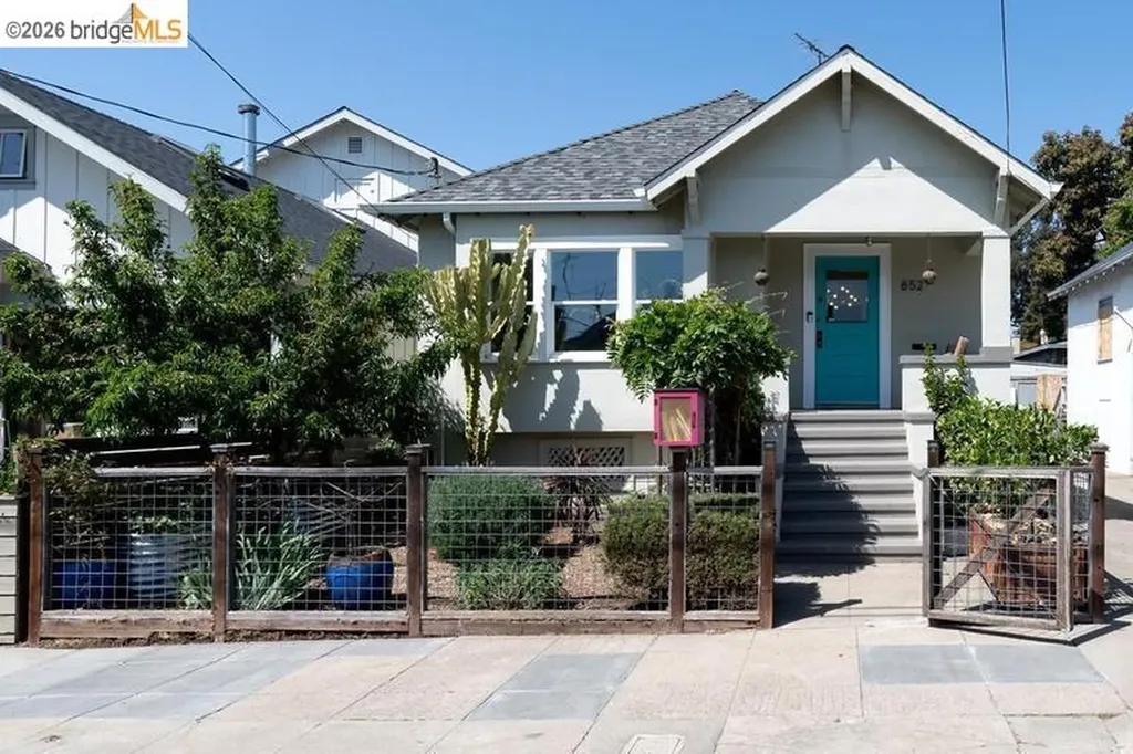 852 46th Street Oakland CA 94608