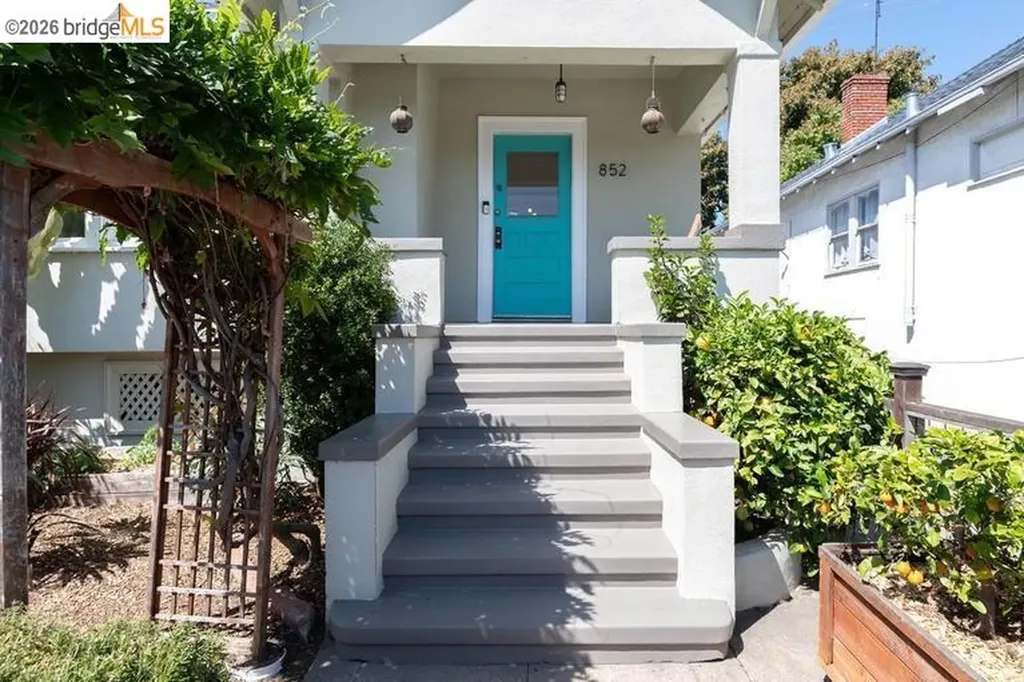 852 46th Street Oakland CA 94608