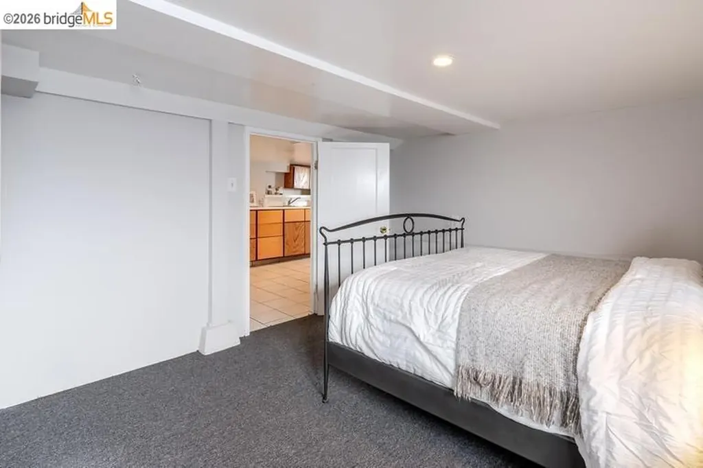 852 46th Street Oakland CA 94608