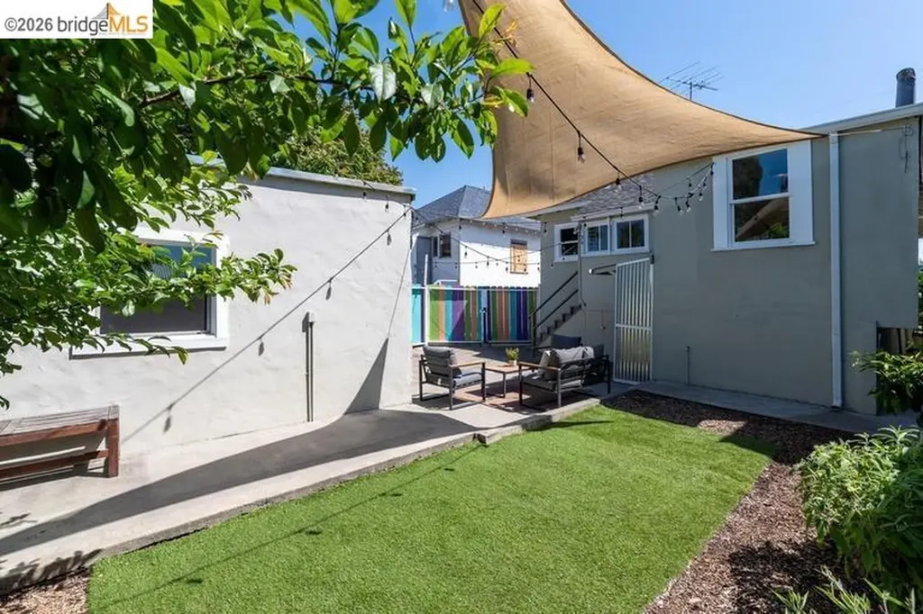 852 46th Street Oakland CA 94608