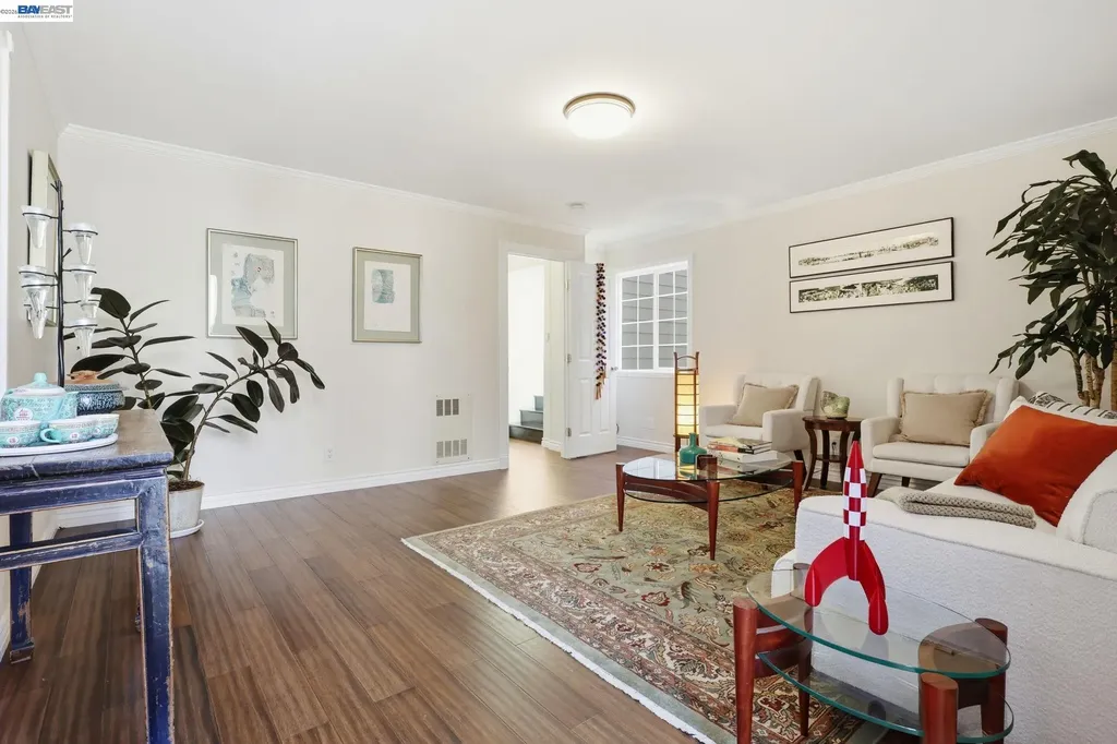 30 Niantic Avenue San Francisco CA 94132