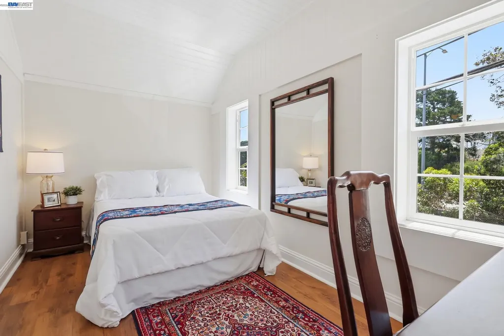 30 Niantic Avenue San Francisco CA 94132
