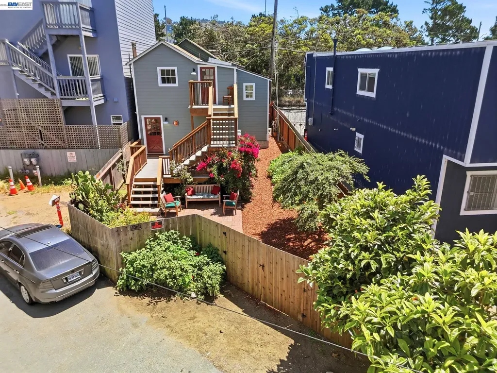 30 Niantic Avenue San Francisco CA 94132