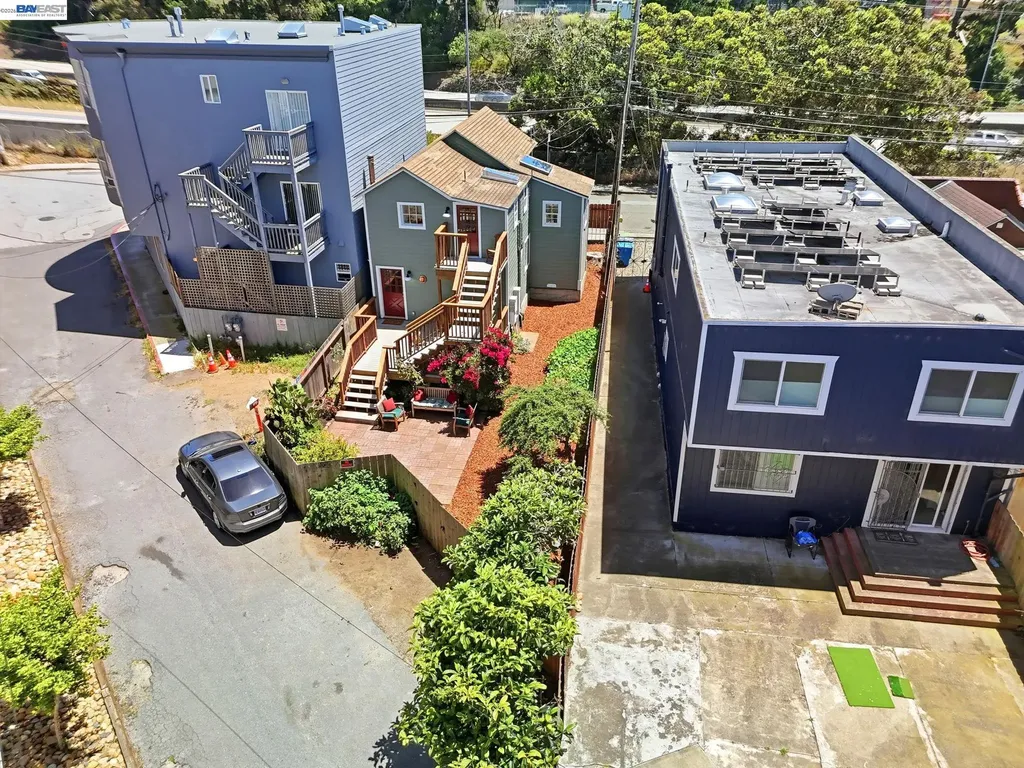 30 Niantic Avenue San Francisco CA 94132