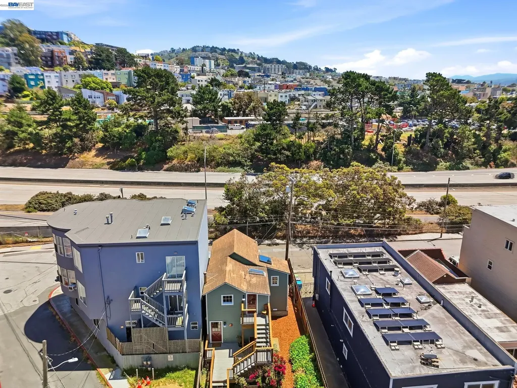 30 Niantic Avenue San Francisco CA 94132