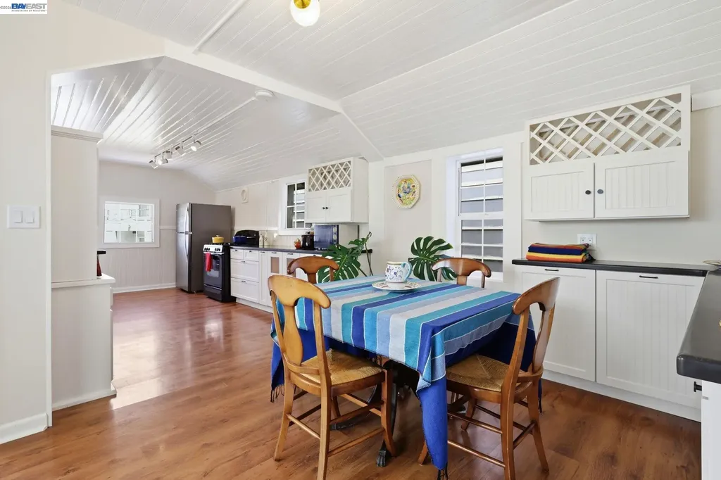 30 Niantic Avenue San Francisco CA 94132