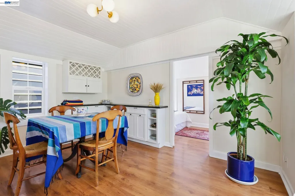30 Niantic Avenue San Francisco CA 94132