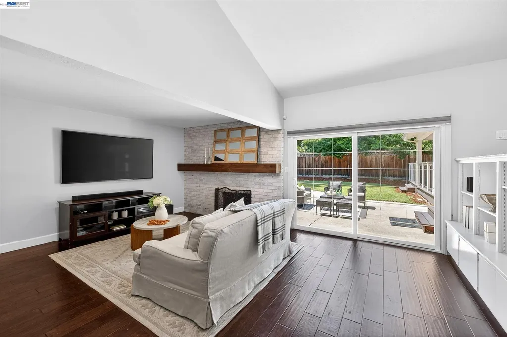 1434 Ridgewood Road Pleasanton CA 94566