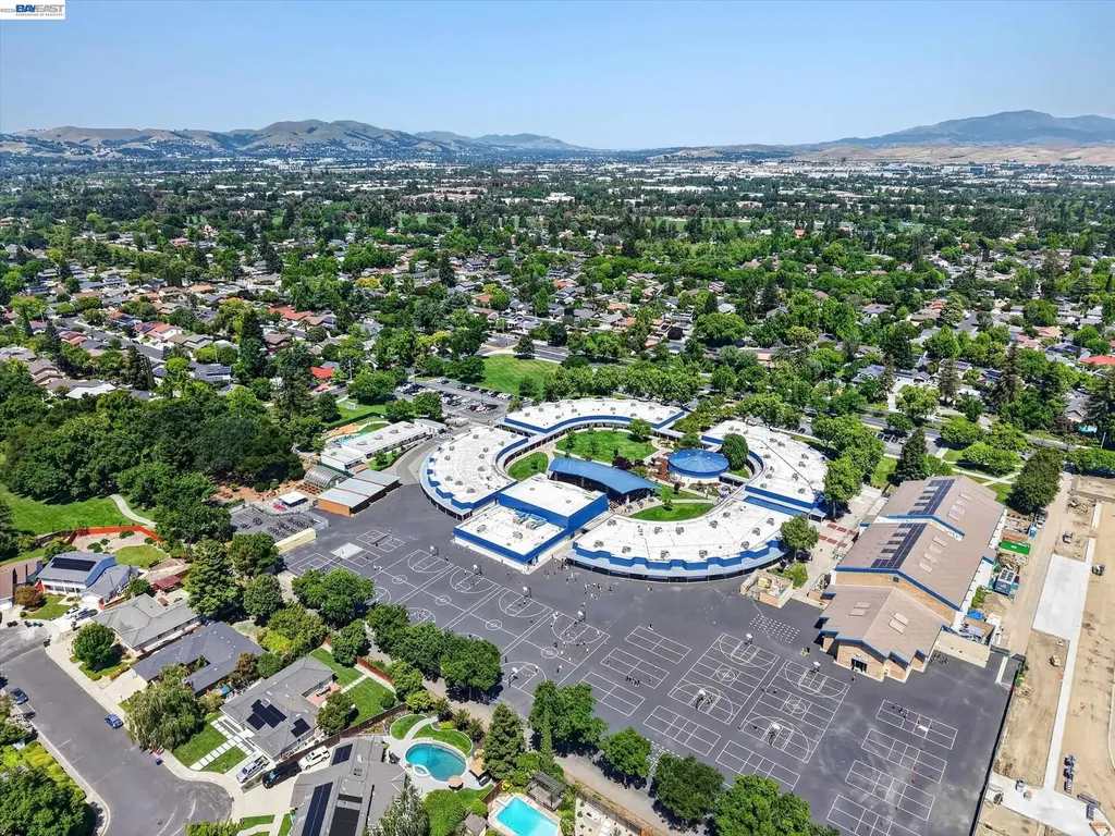 1434 Ridgewood Road Pleasanton CA 94566