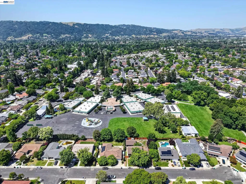 1434 Ridgewood Road Pleasanton CA 94566