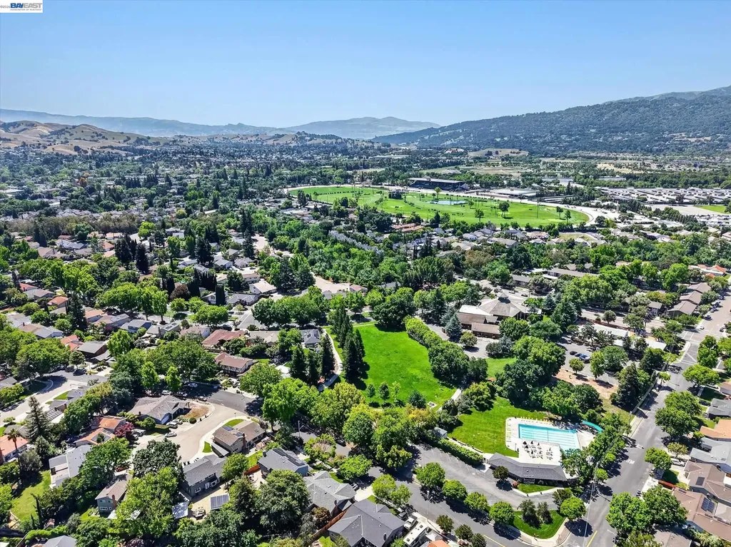 1434 Ridgewood Road Pleasanton CA 94566