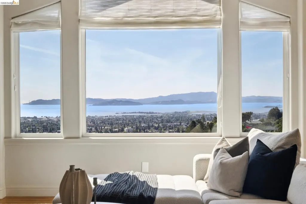 1426 Grand View Drive Berkeley CA 94705