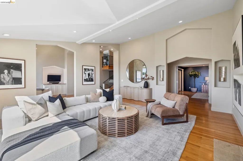 1426 Grand View Drive Berkeley CA 94705