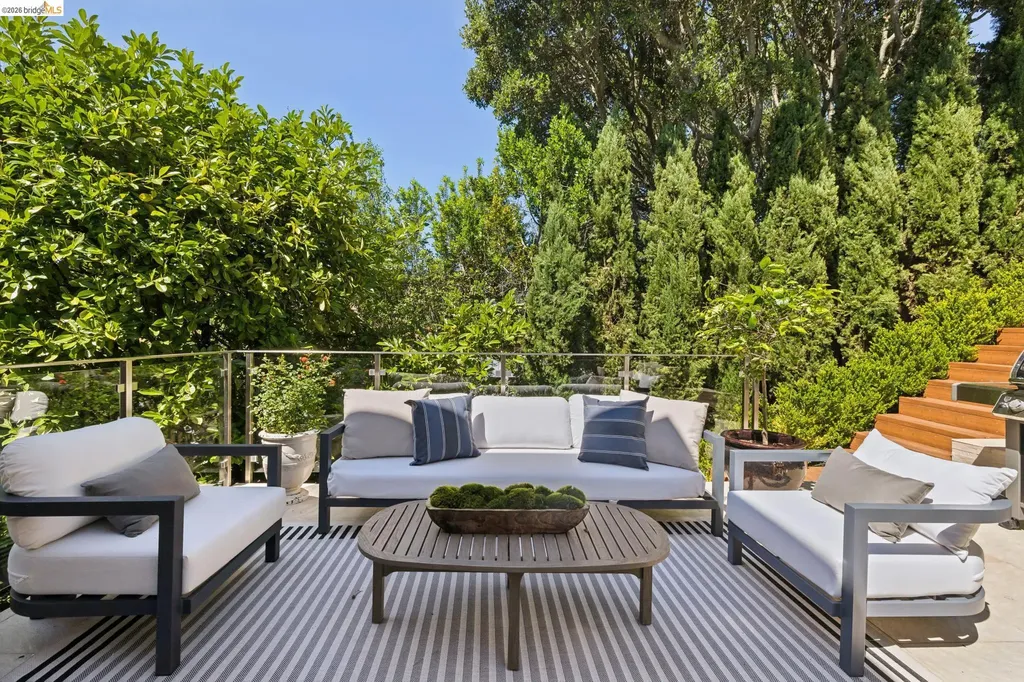 1426 Grand View Drive Berkeley CA 94705