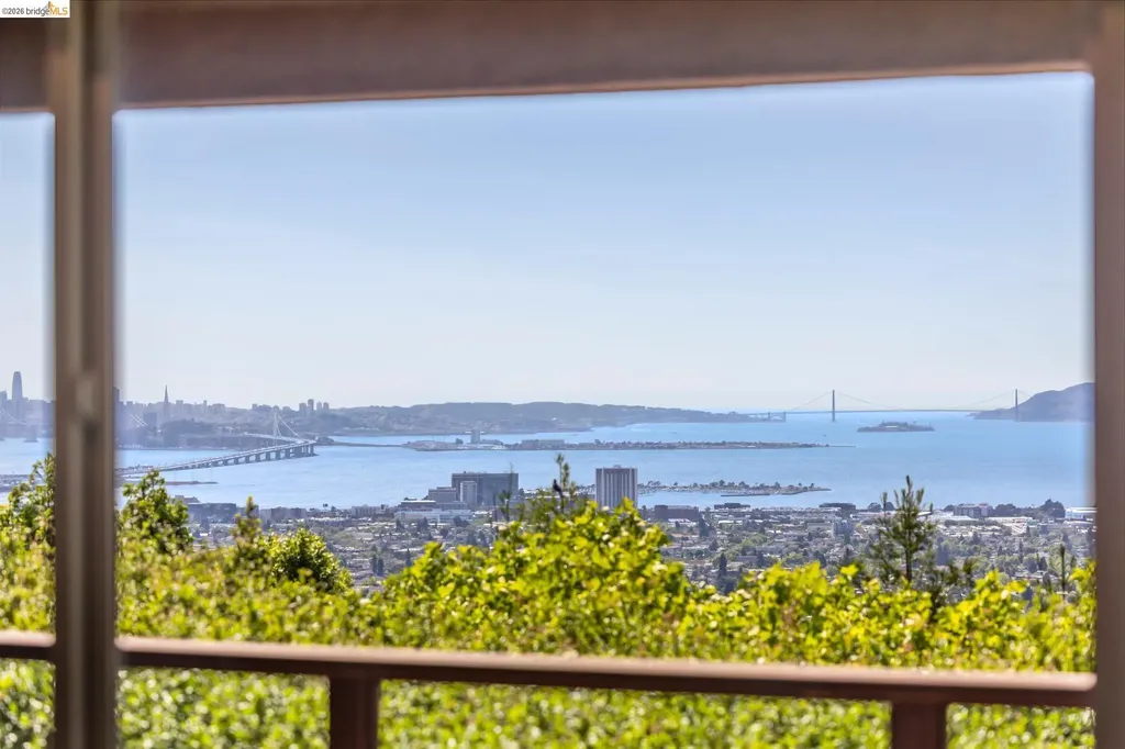 1426 Grand View Drive Berkeley CA 94705