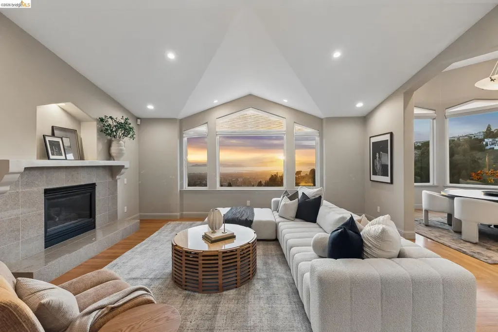 1426 Grand View Drive Berkeley CA 94705