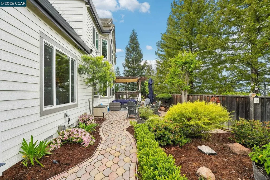459 Obsidian Way Clayton CA 94517