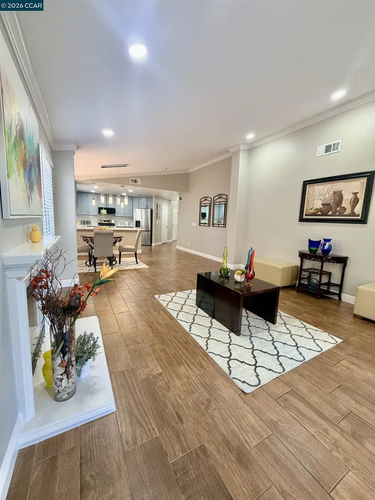 2163 Garnet Circle Vallejo CA 94591