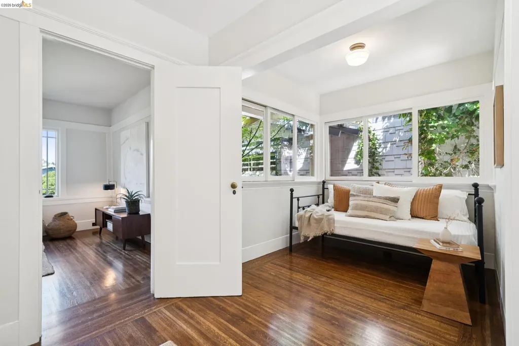 1016 Elbert Street Oakland CA 94602