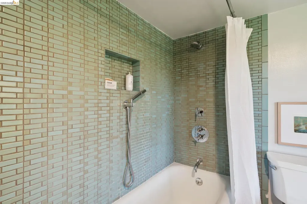 1016 Elbert Street Oakland CA 94602