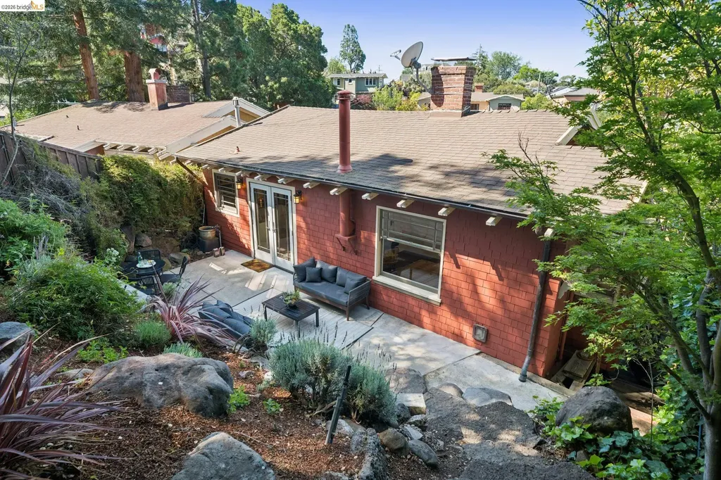 1016 Elbert Street Oakland CA 94602