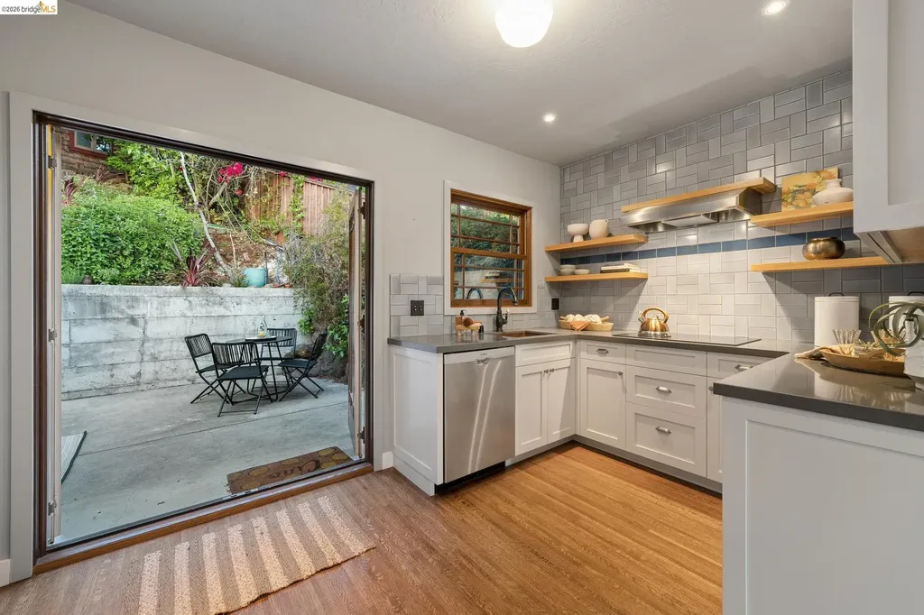 1016 Elbert Street Oakland CA 94602