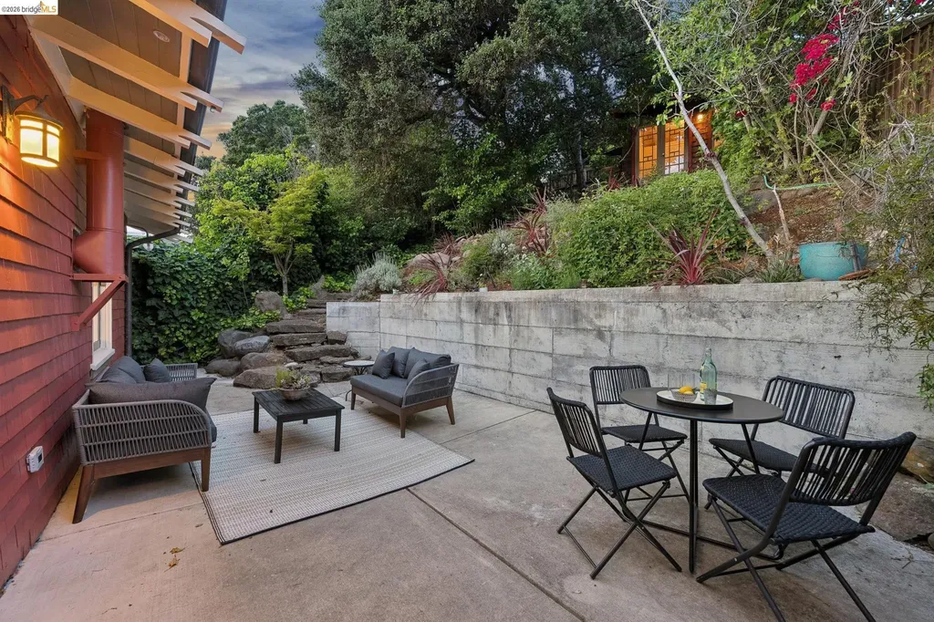 1016 Elbert Street Oakland CA 94602