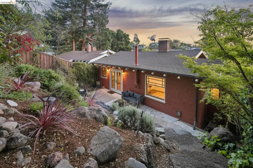 1016 Elbert Street Oakland CA 94602