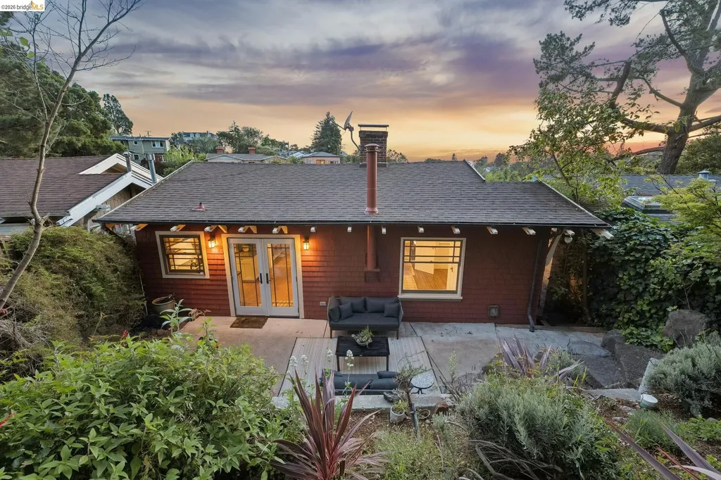 1016 Elbert Street Oakland CA 94602