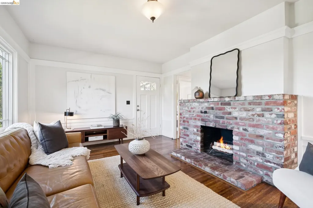 1016 Elbert Street Oakland CA 94602