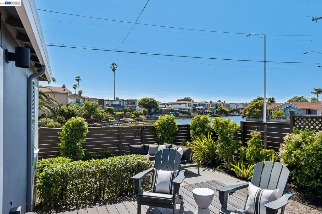 2917 Waterton Alameda CA 94501