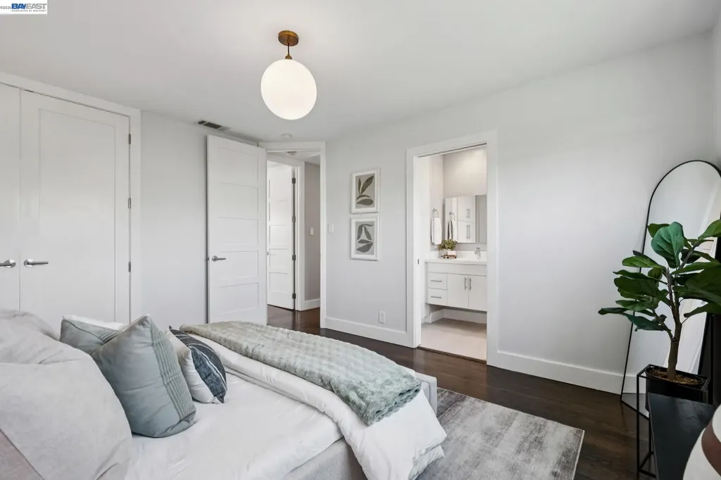 2917 Waterton Alameda CA 94501
