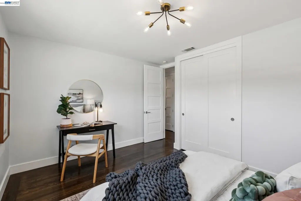 2917 Waterton Alameda CA 94501