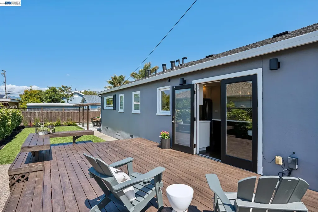 2917 Waterton Alameda CA 94501