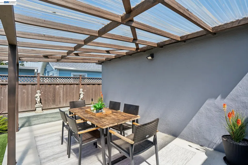 2917 Waterton Alameda CA 94501