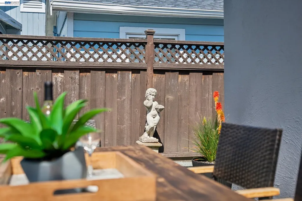 2917 Waterton Alameda CA 94501