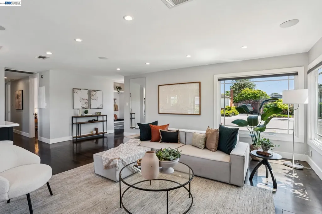 2917 Waterton Alameda CA 94501