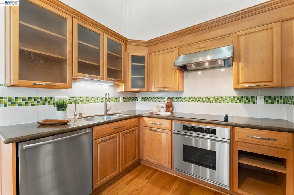 32317 Pegasus Court Union City CA 94587