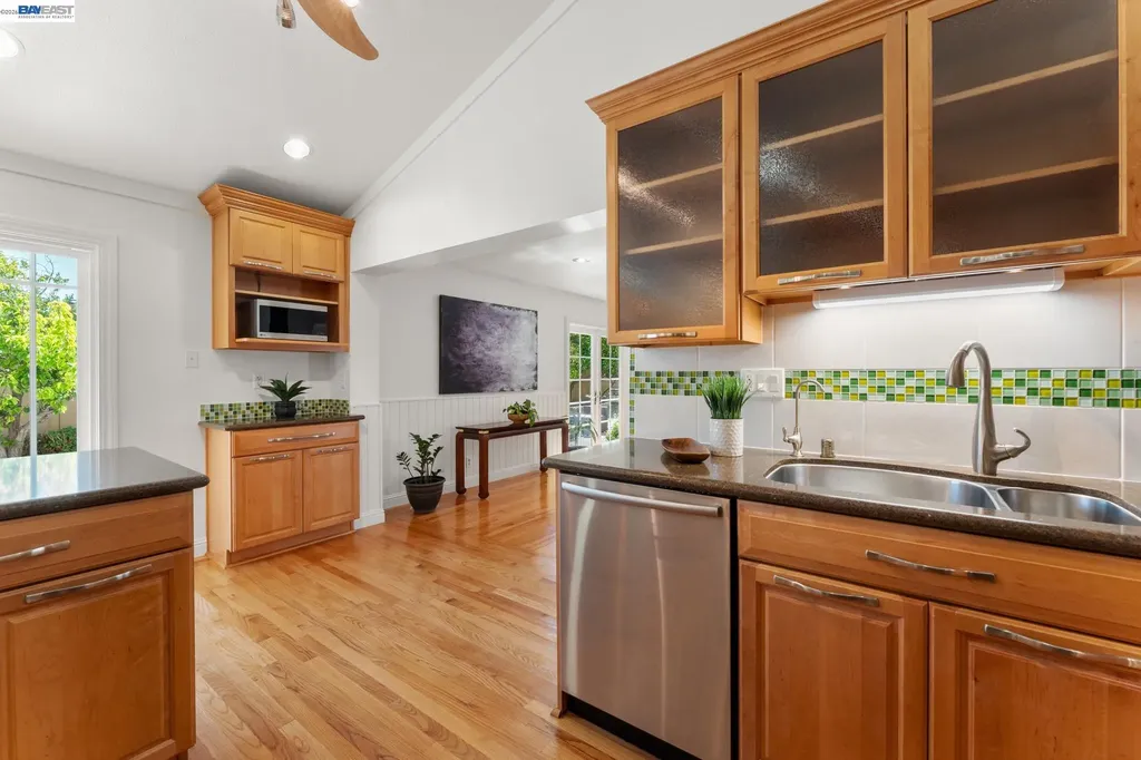 32317 Pegasus Court Union City CA 94587