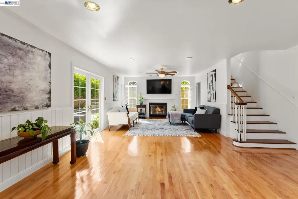 32317 Pegasus Court Union City CA 94587