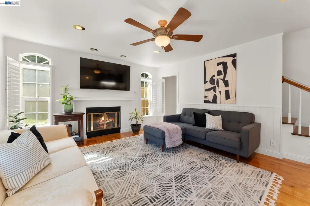 32317 Pegasus Court Union City CA 94587