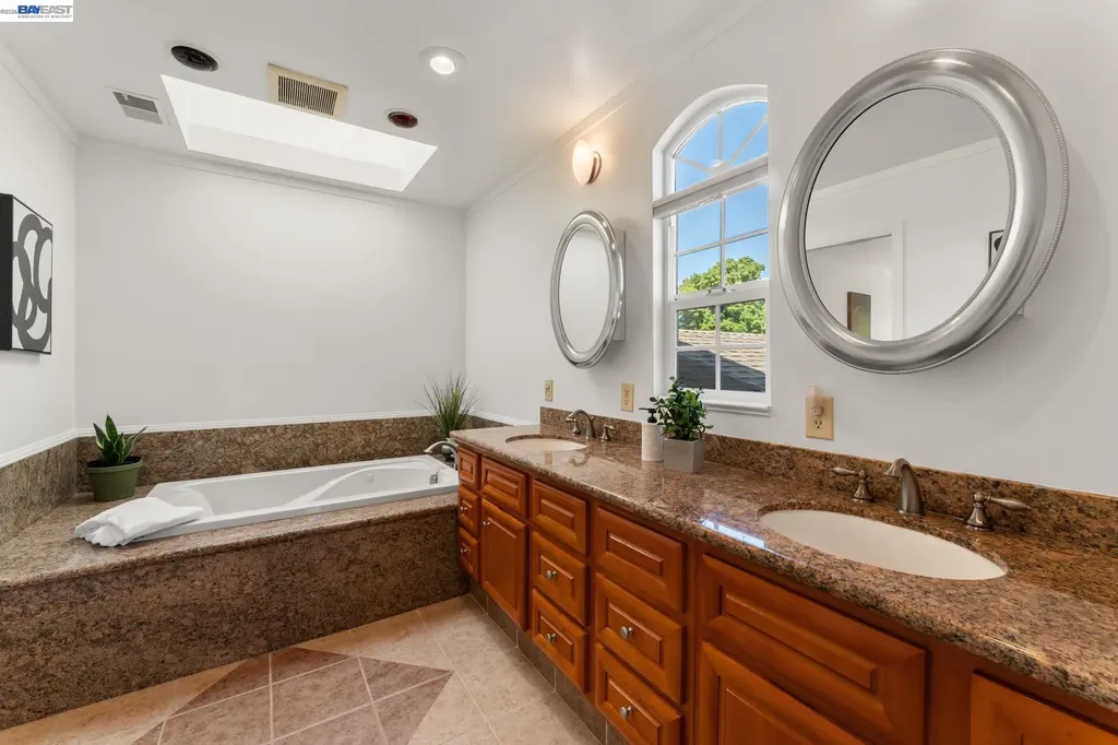 32317 Pegasus Court Union City CA 94587