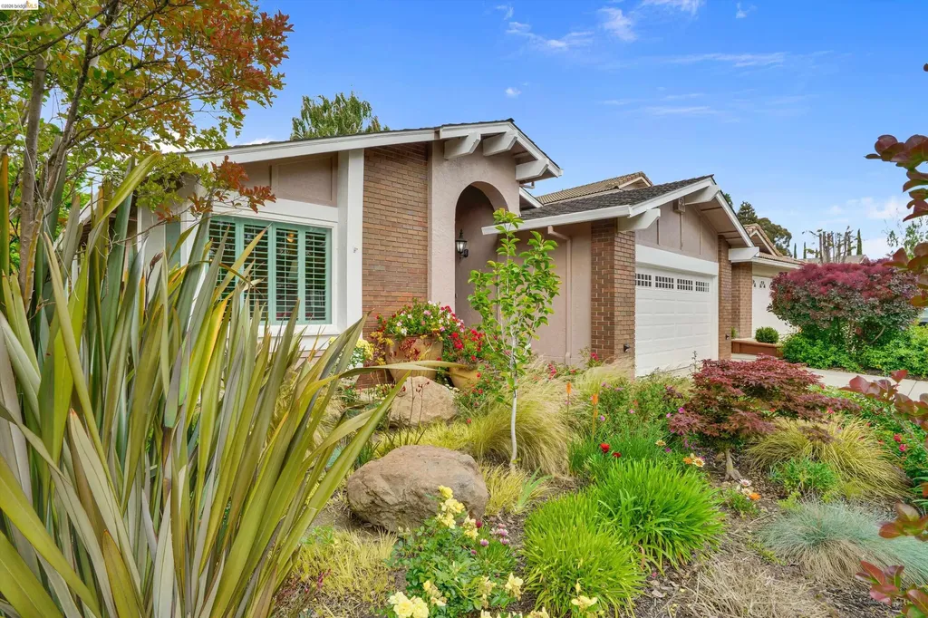 5001 Saint Garrett Court Concord CA 94521