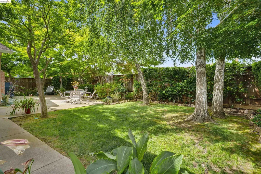 5001 Saint Garrett Court Concord CA 94521