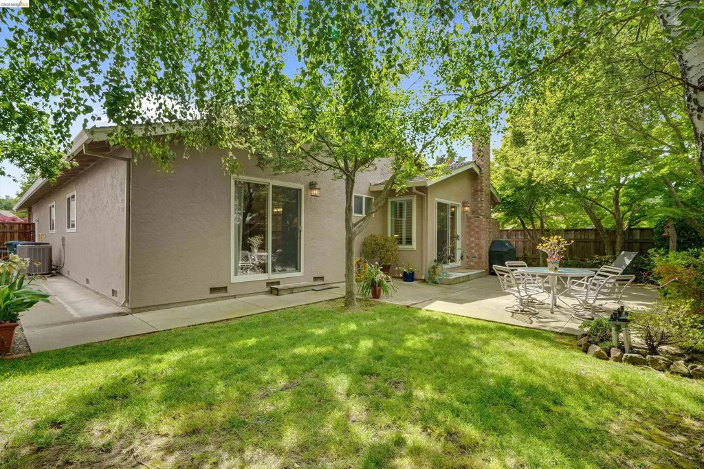 5001 Saint Garrett Court Concord CA 94521
