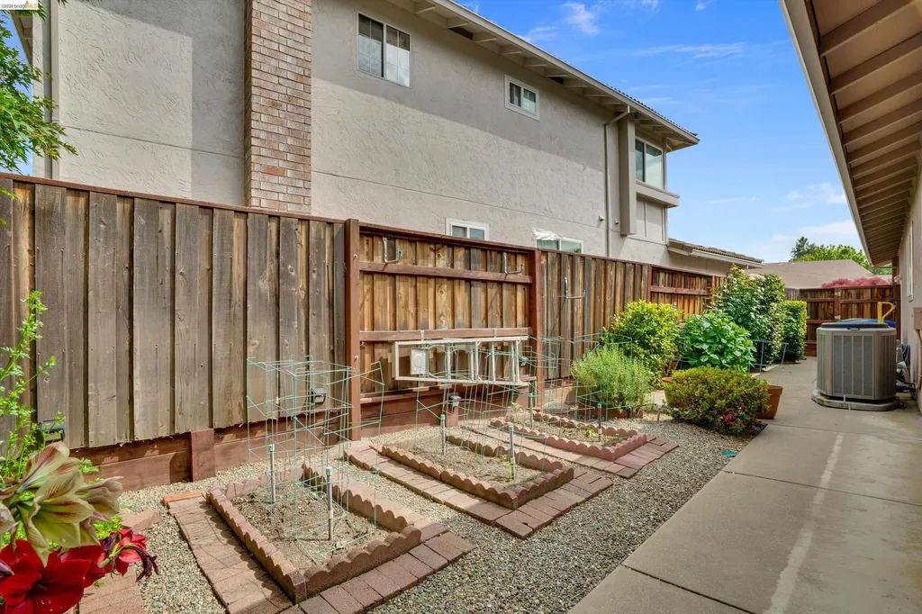 5001 Saint Garrett Court Concord CA 94521