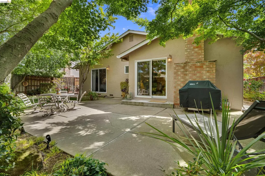 5001 Saint Garrett Court Concord CA 94521