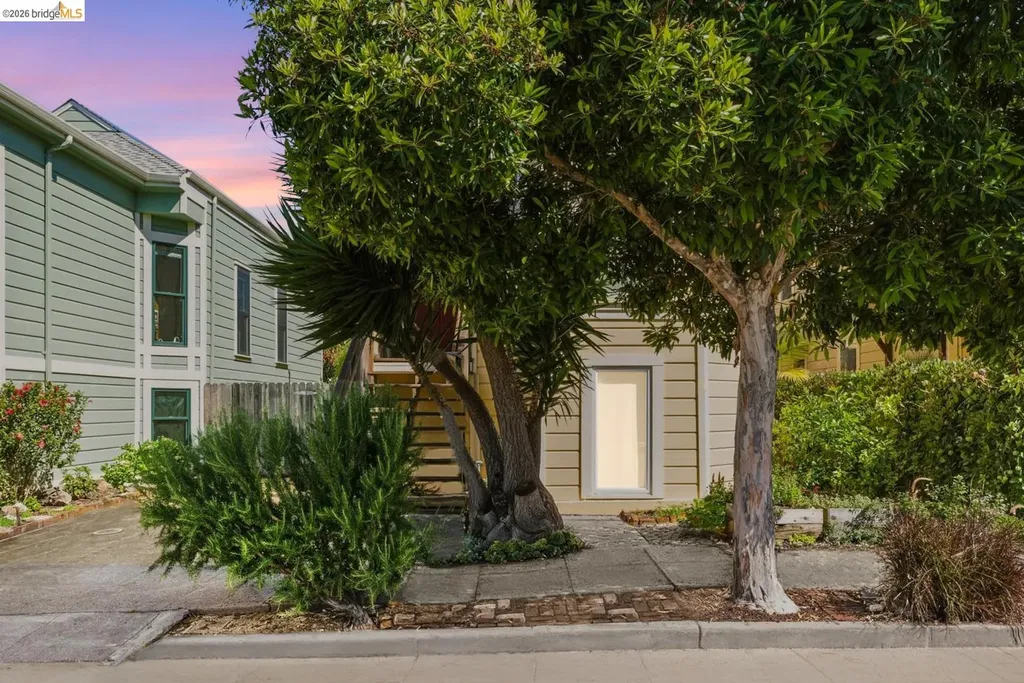 962 55th Street Oakland CA 94608