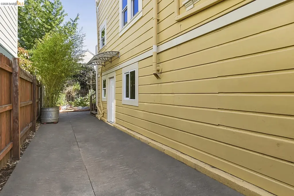 962 55th Street Oakland CA 94608